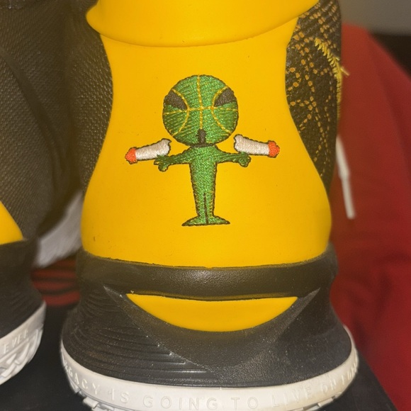 Kyrie 7 sz15 - Picture 6 of 16